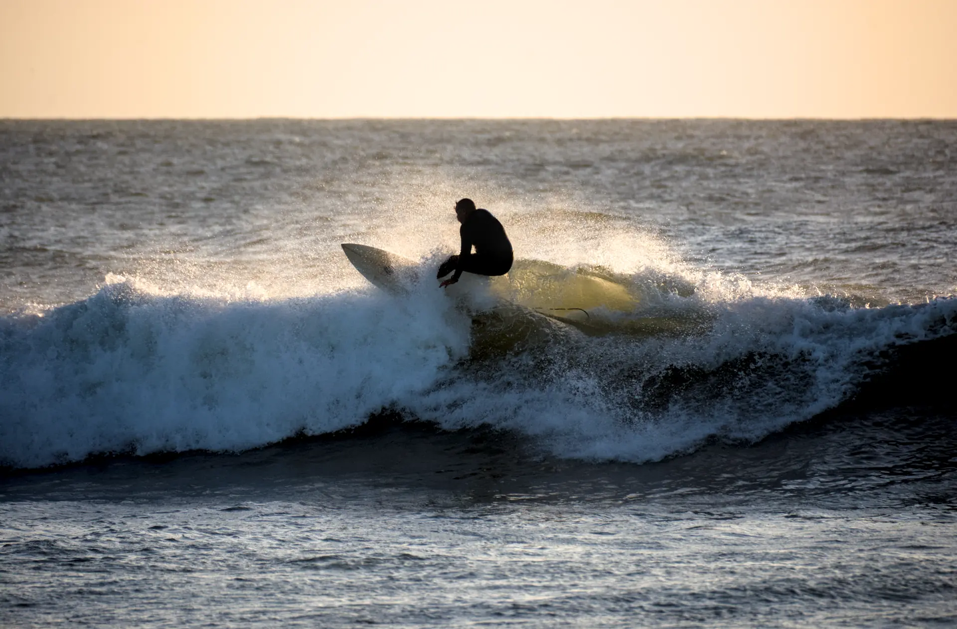 Séquence d'action Surf et Coucher de soleil